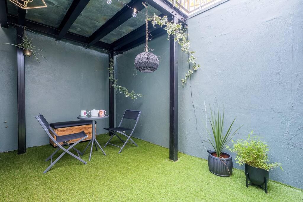 Modern 1-Bed Central Apartment With Outside Space Hove Esterno foto