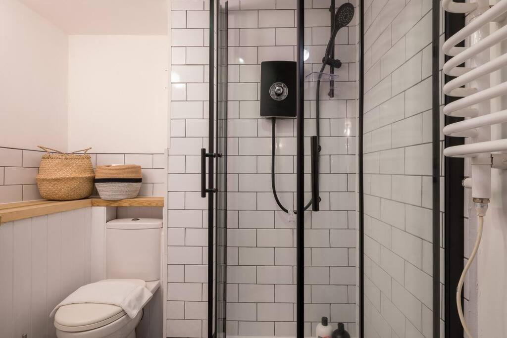 Modern 1-Bed Central Apartment With Outside Space Hove Esterno foto